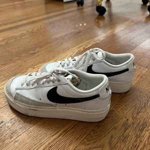 Nike Blazer Low Platform
